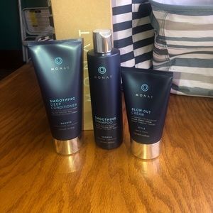 Monat Smoothing Shampoo/Conditioner